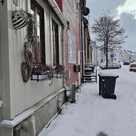 Small Town House 特罗姆瑟 外观 照片